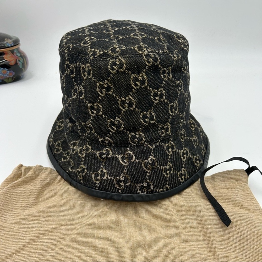 Unisex Gucci, GG denim black/beige bucket hat, size medium, made in Italy